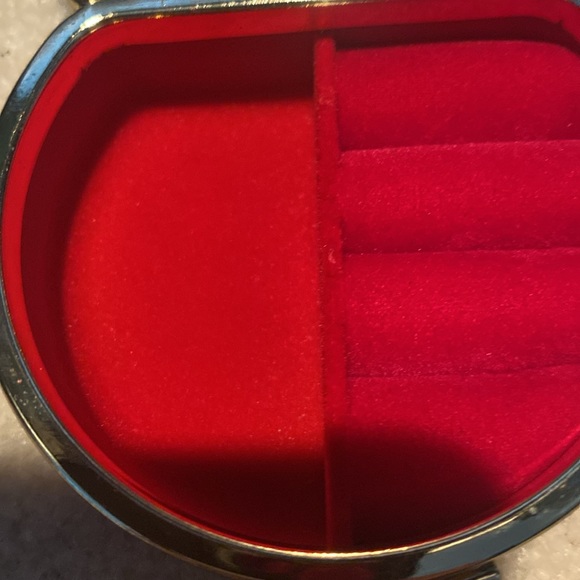 NWT Small Jewelry/Ring Case. - Picture 5 of 5